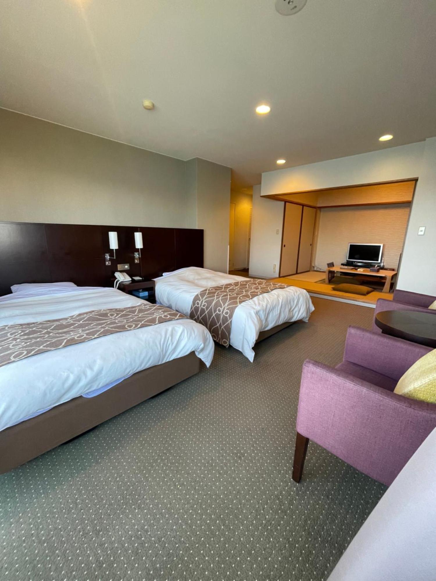 Wisterian Life Club Toba Hotel Exterior photo